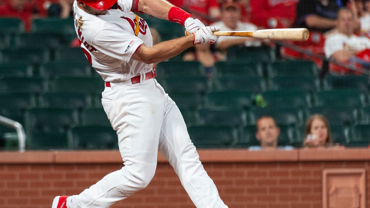 Goldschmidt's homer in 11th lifts Cardinals over Marlins 2-1